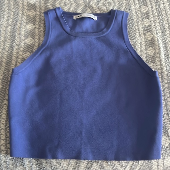 Zara  crop top Medium runs small Color light purple - Picture 3 of 3